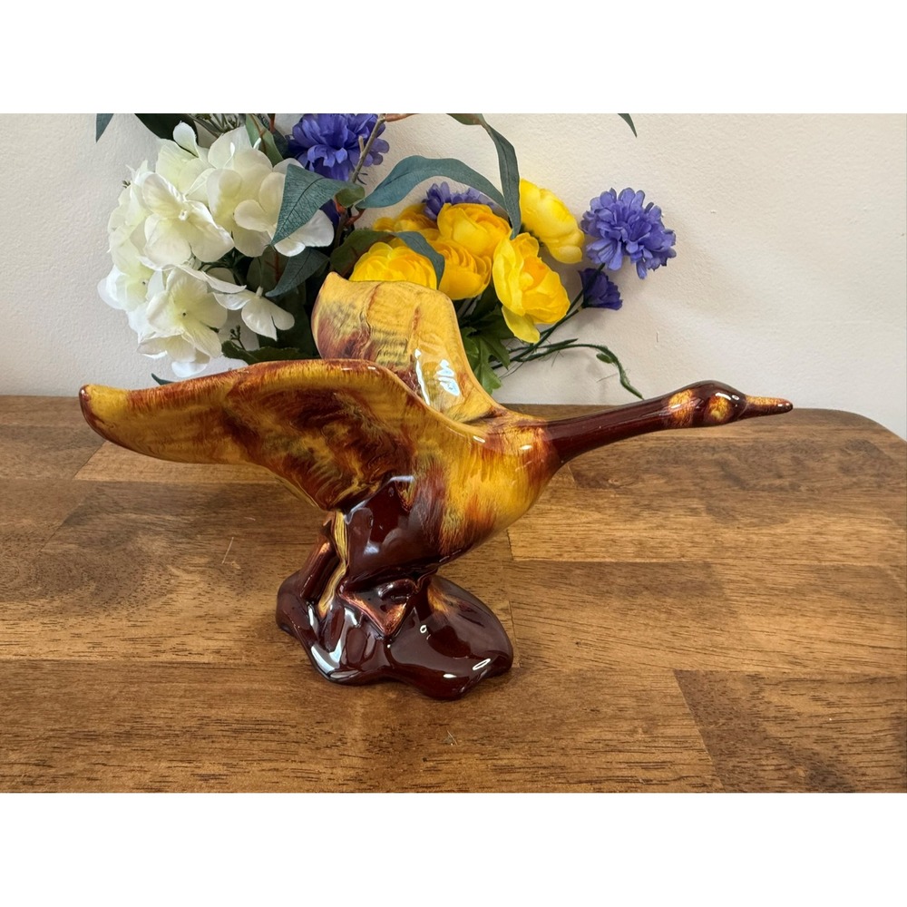 Vintage Blue Mountain‎ Pottery Flying Goose Figurine Harvest Gold Drip Glaze